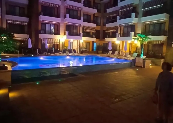Boulevard Sea Residenz 5* 阳光海滩